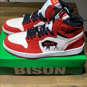 BISON (A HERD OF BISON) VERY VERY LIMITED